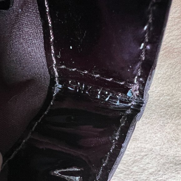 Louis Vuitton vernis Rayures Wilshire PM amarante- guaranteed authentic - Picture 13 of 14